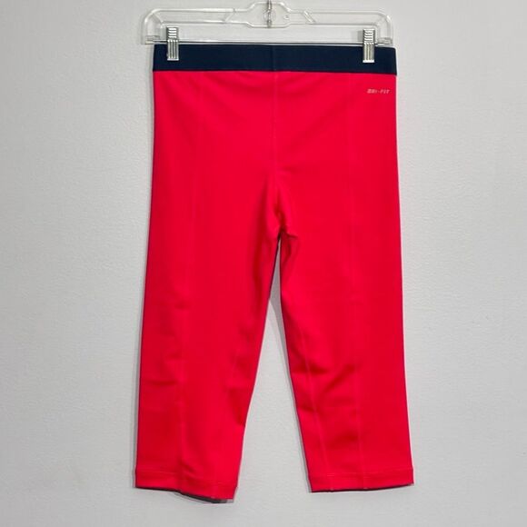 Nike Pro | NWOT Women’s Red Workout Training Capris Leggings M - Picture 2 of 12